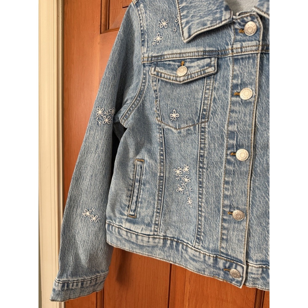 Girls Cat & Jack Floral Embroidered Denim Jacket White Stitched Daisy Size XL - Picture 2 of 7